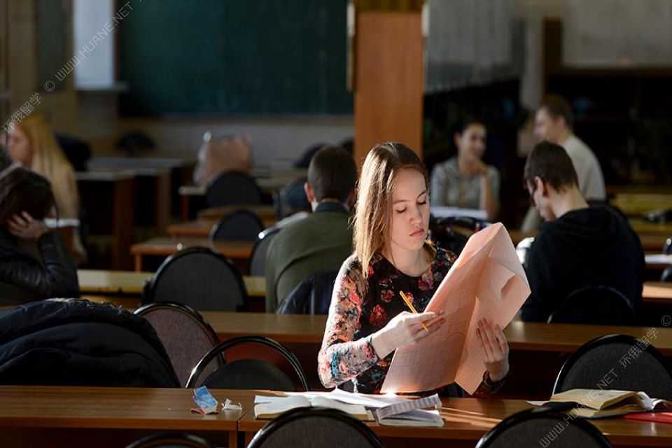 花样滑冰赛场上，为什么很少见黑人运动员？