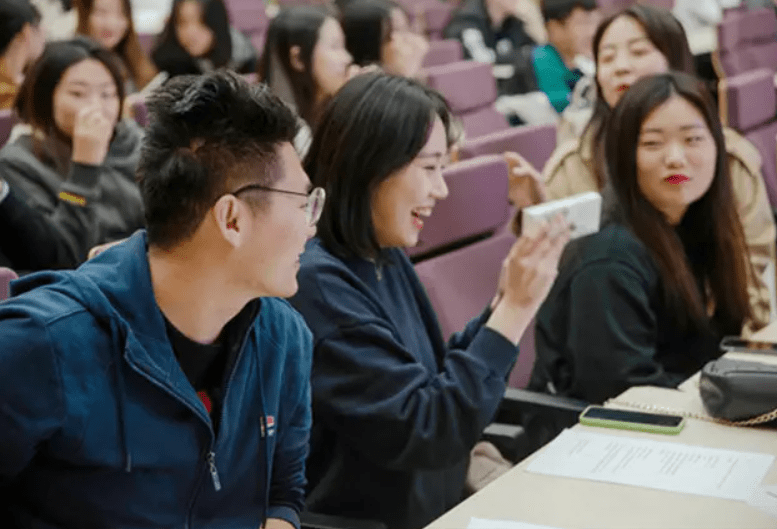 错峰游，机票又到“白菜价”时节 暑期游，商家瞄准夏令营产品