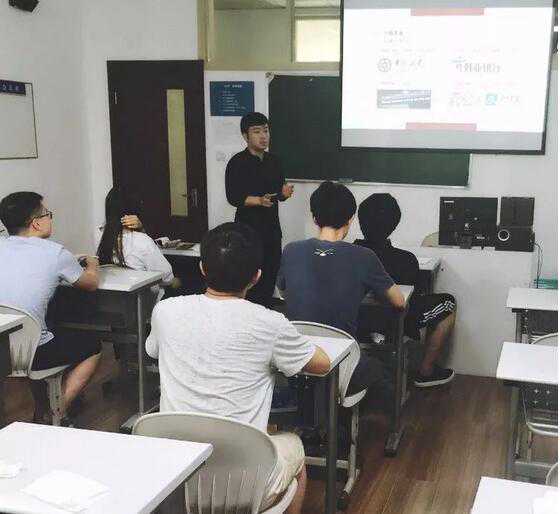 大数据专业学起来很累吗？就业前景怎么样？